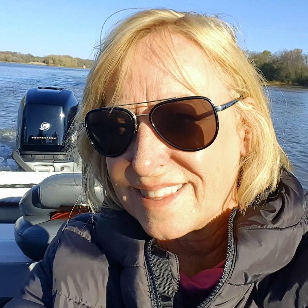 Meet your Posher, Sandy